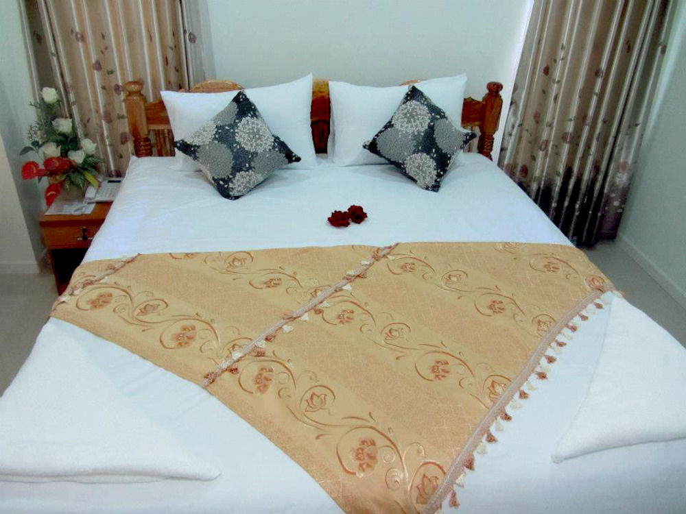 Ruan Rim Nam Otel Roi Et Dış mekan fotoğraf