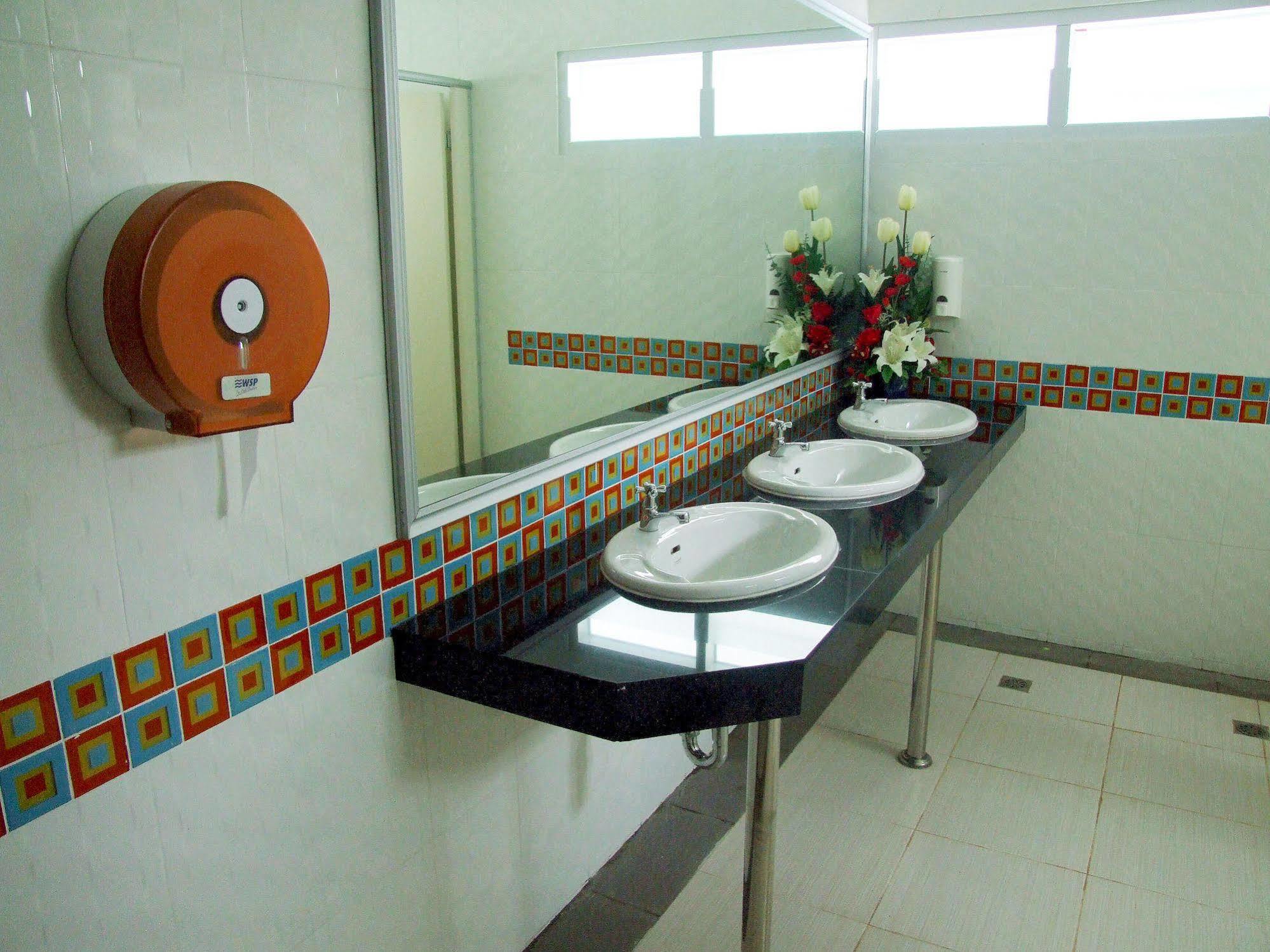 Ruan Rim Nam Otel Roi Et Dış mekan fotoğraf